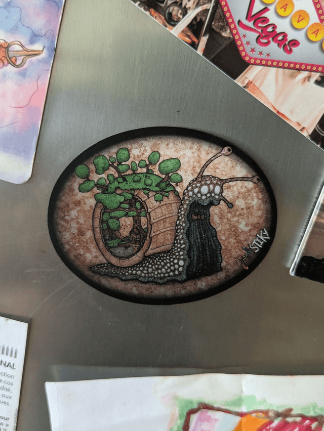 "Escargot Cosmic" Magnet